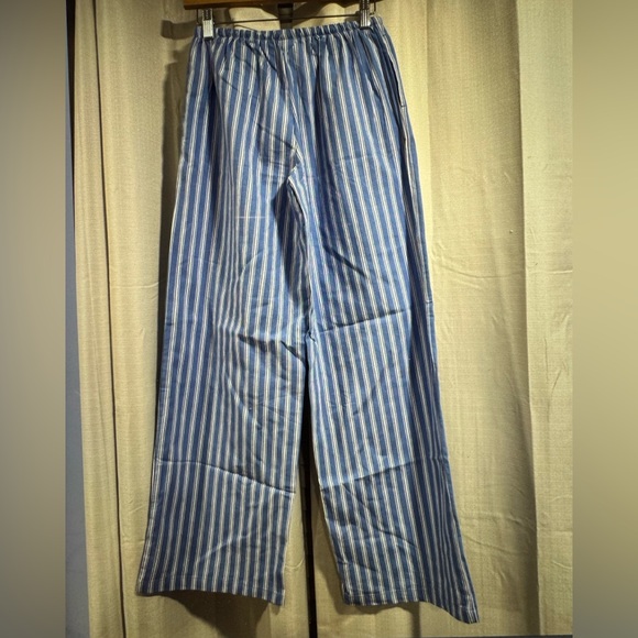NWOT No Boundaries Viral Blue Striped Wide Leg Pants - Picture 2 of 6